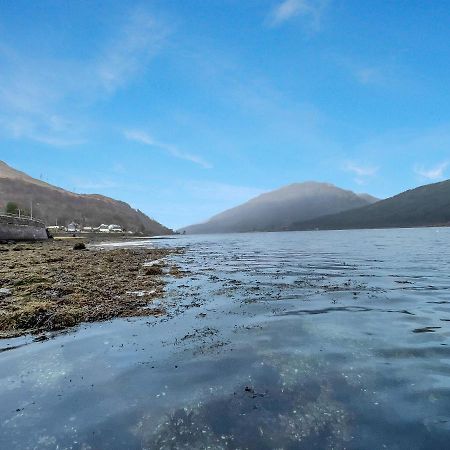 Cheerful Stays: 4 Bedroom Cottage In Arrochar Luaran gambar