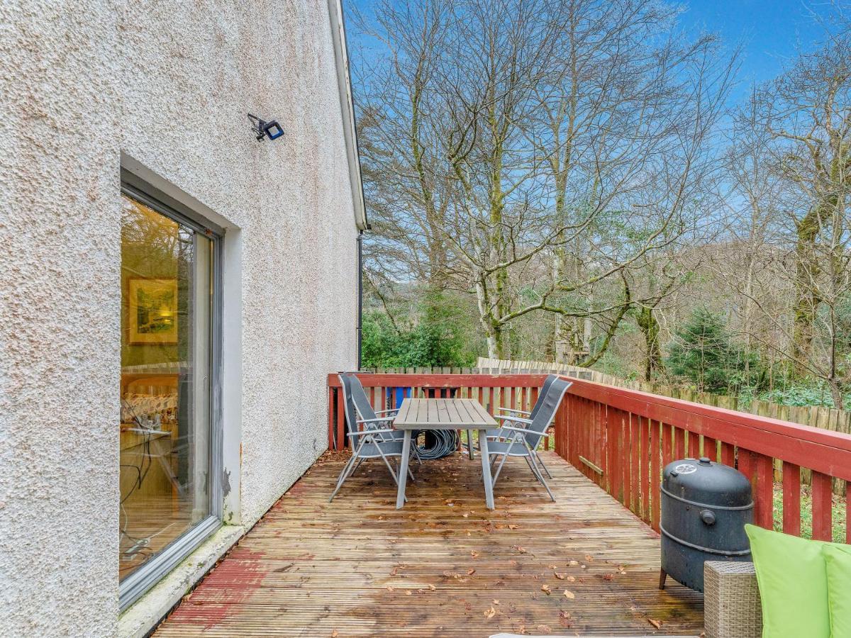 Cheerful Stays: 4 Bedroom Cottage In Arrochar Luaran gambar